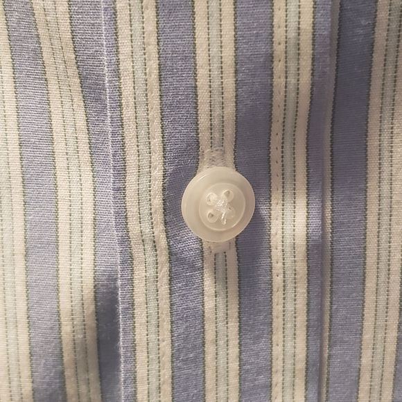 Croft&Barrow button down shirt 👕 - Picture 6 of 9